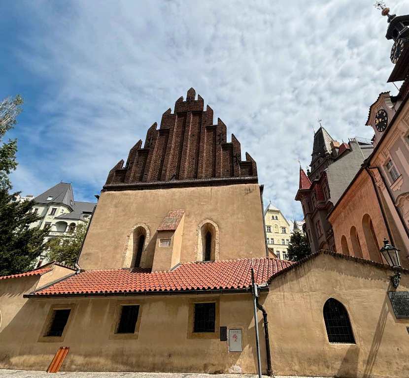 אלטנוישול: בית הכנסת הישן-חדש בפראג